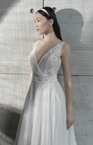 abito in chiffon con corpino ricamato