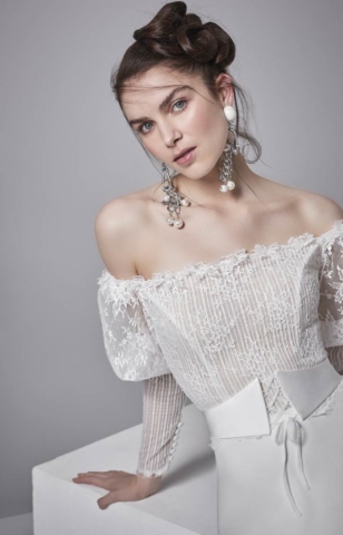 abito gonna in chiffon e corpino in pizzo