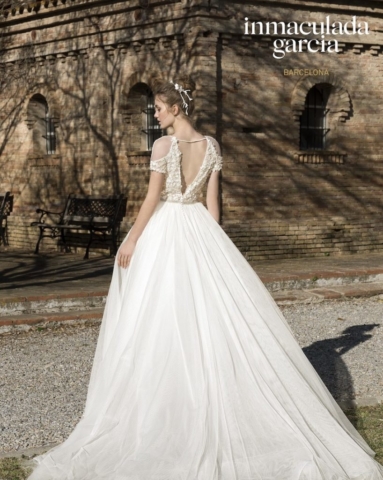 abito da sposa gonna in tulle leggero e corpino con pizzo tridimensionale