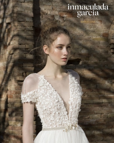 abito da sposa gonna in tulle leggero e corpino con pizzo tridimensionale