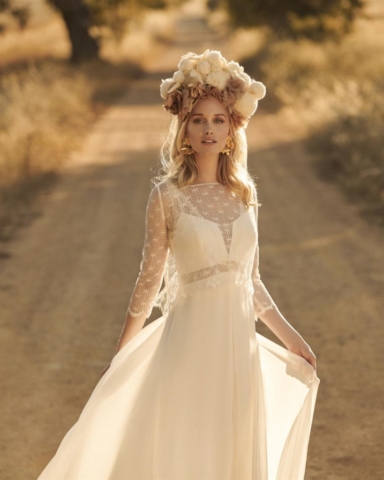 abito da sposa corpino in pizzo e gonna in chiffon