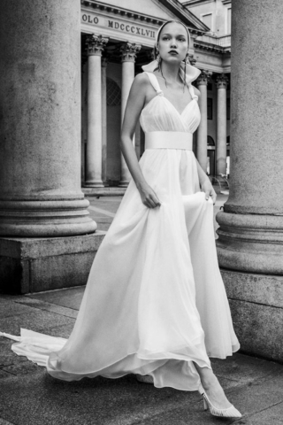 Moderno abito in chiffon