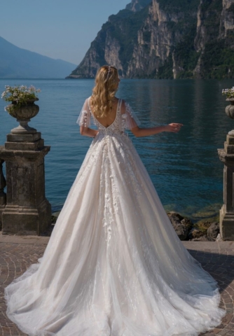 Abito in tulle e pizzo