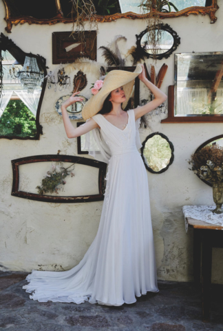 Abito in georgette con corpino in pizzo