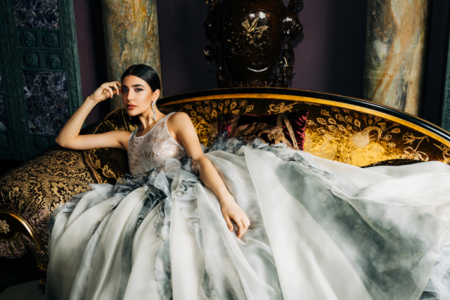 abito da sposa grigio
