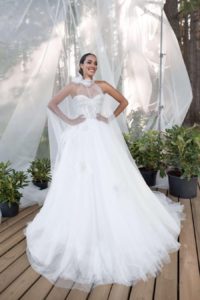 Abito glamour con dettagli chic